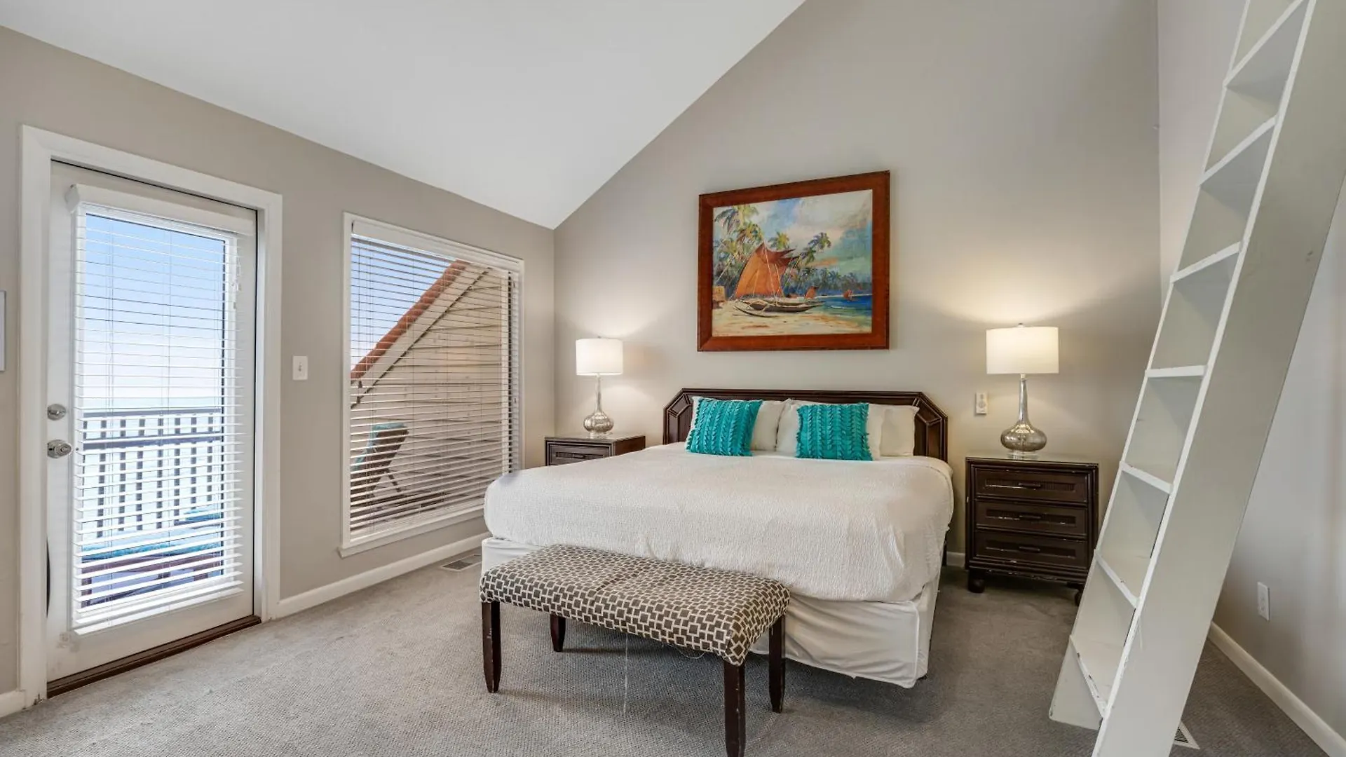 Dolphin Run At Reef Townhomes