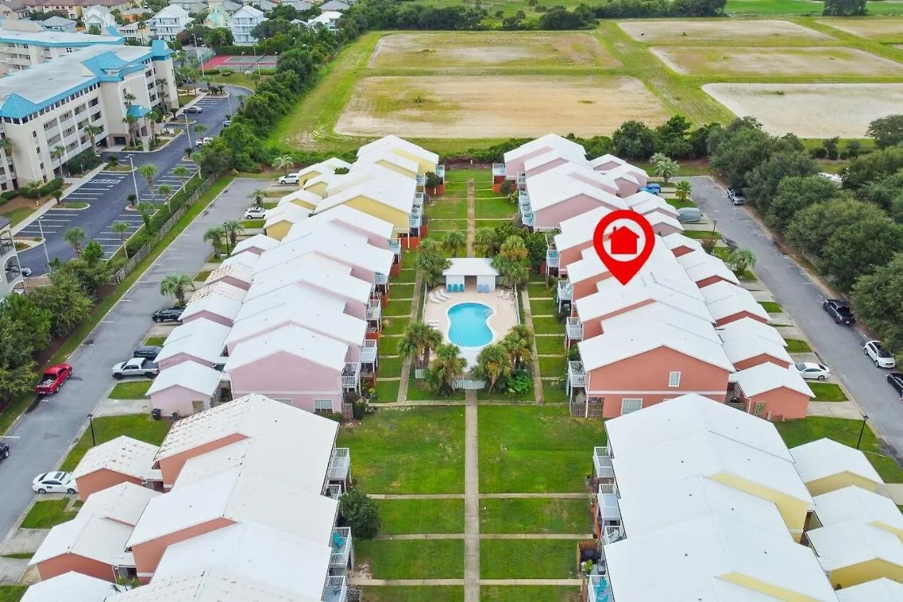 Holiday home Coral Crab Townhouse *