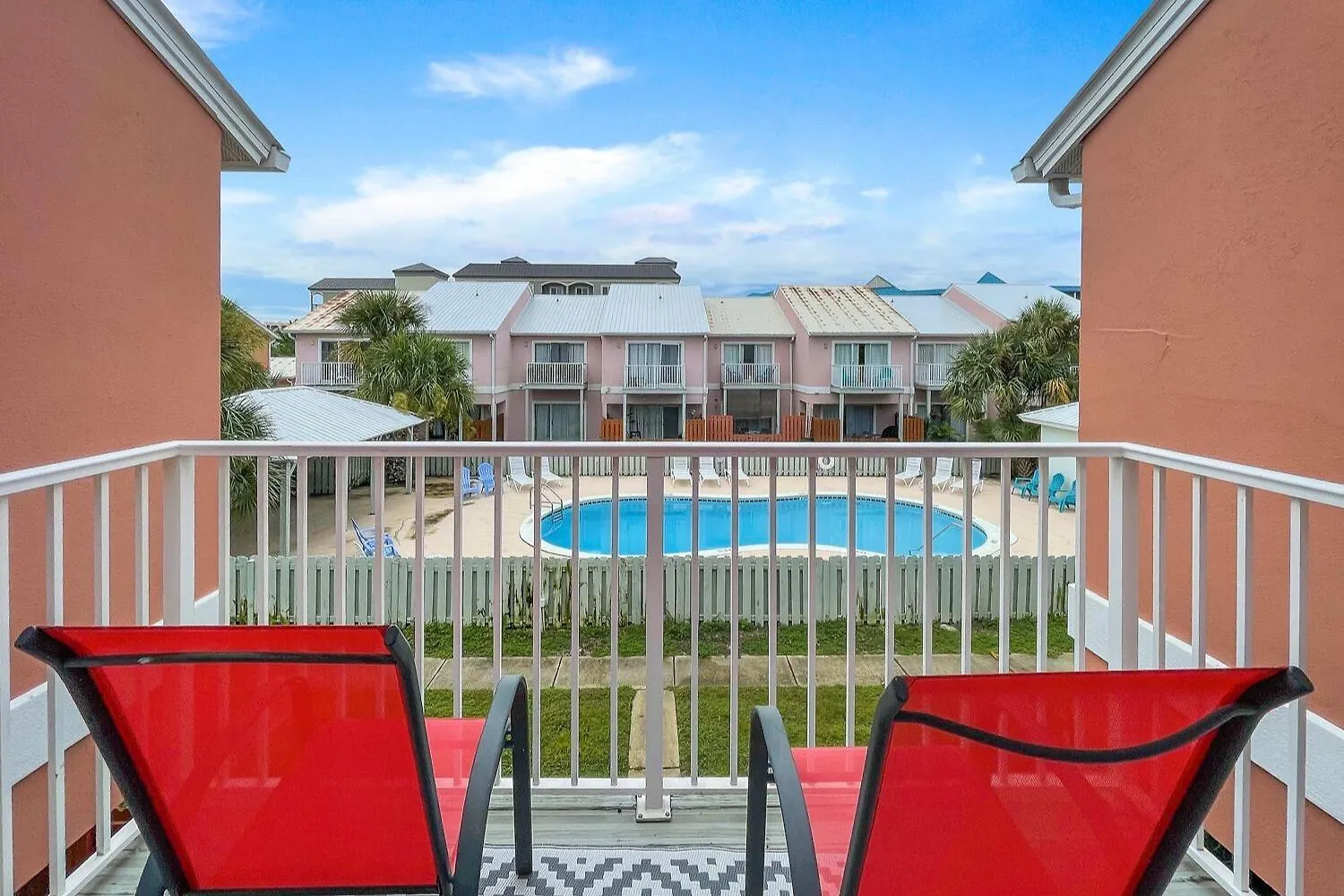 Coral Crab Townhouse Holiday home *