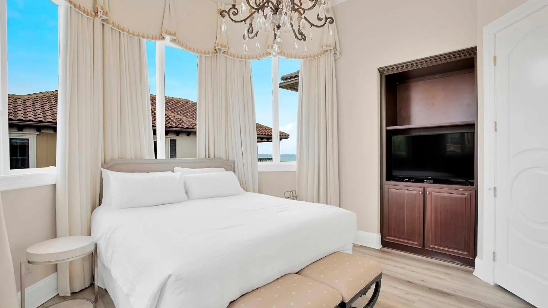 Grand Marquix Holiday home
