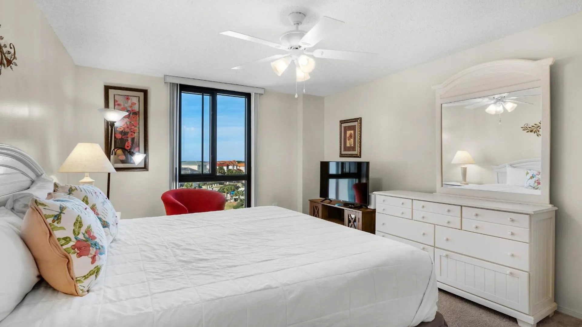 Enclave 605a Holiday home *