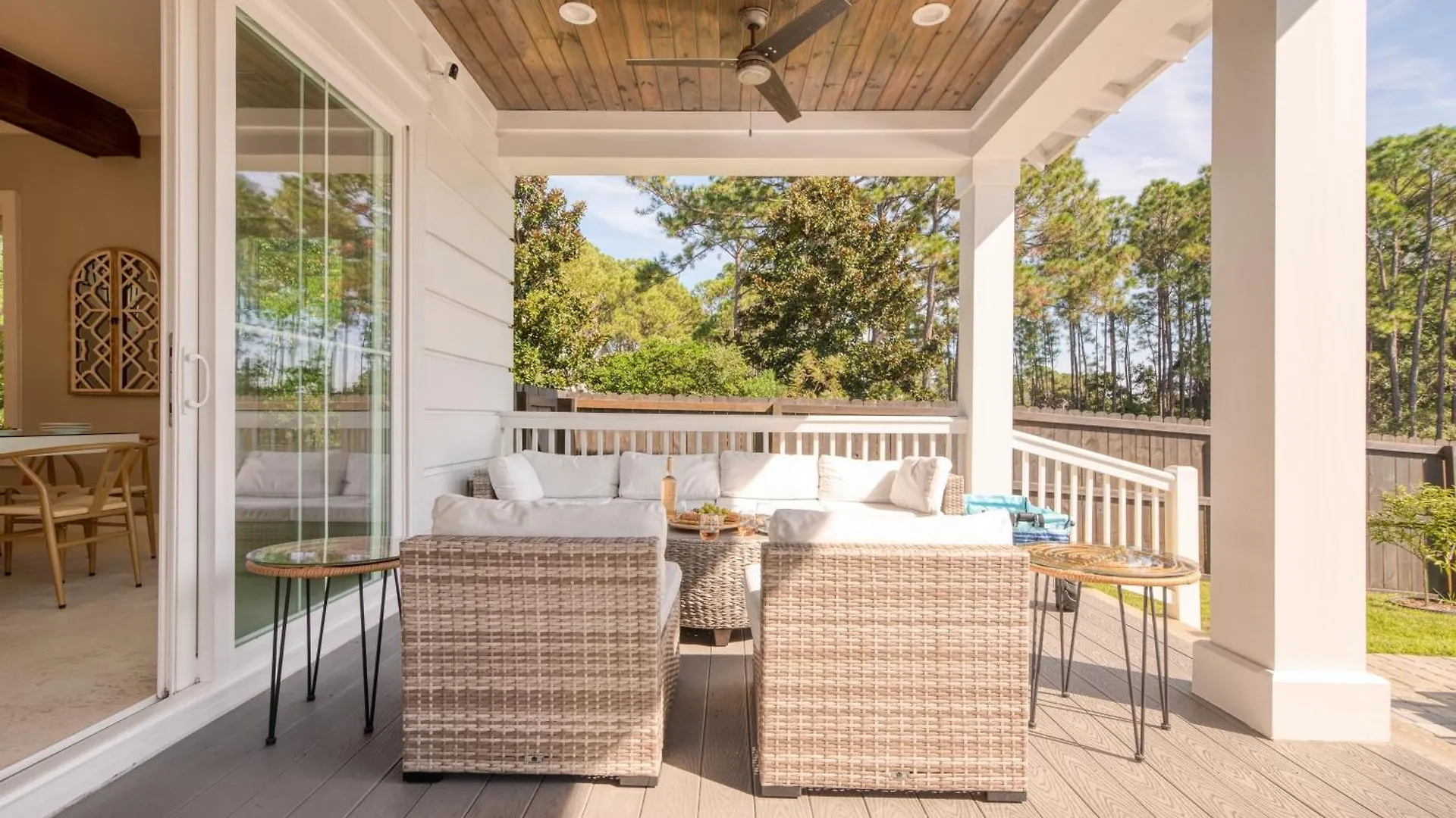 Edgewater By Avantstay Gorgeous Character Lakefront W Private Dock * Destin