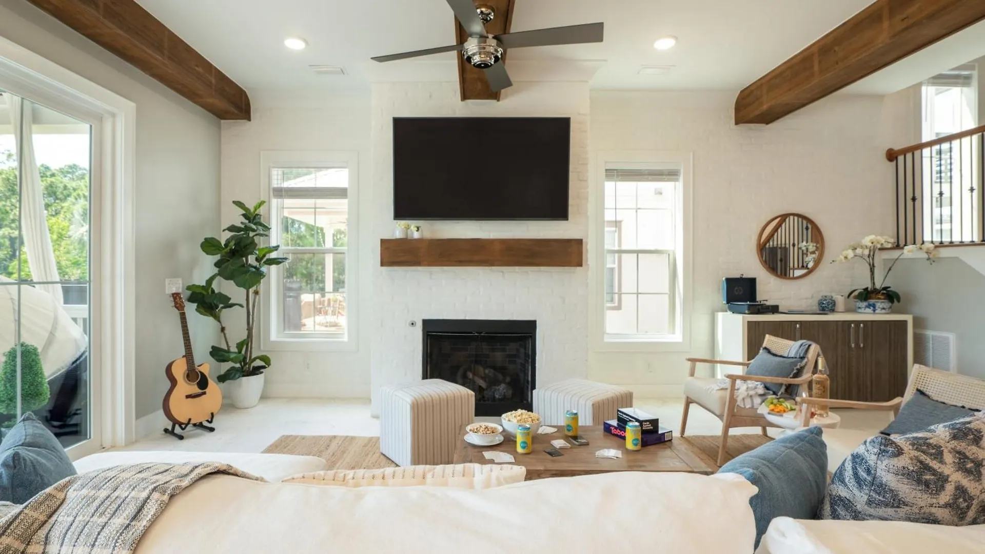 Edgewater By Avantstay Gorgeous Character Lakefront W Private Dock * Destin