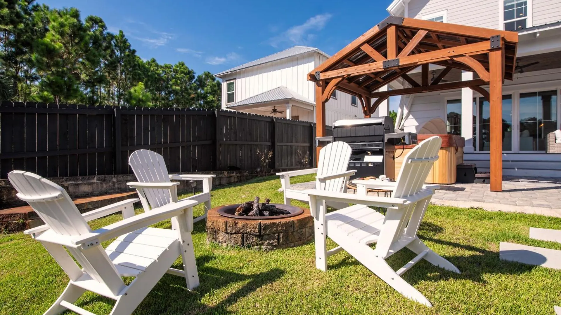 Edgewater By Avantstay Gorgeous Character Lakefront W Private Dock *