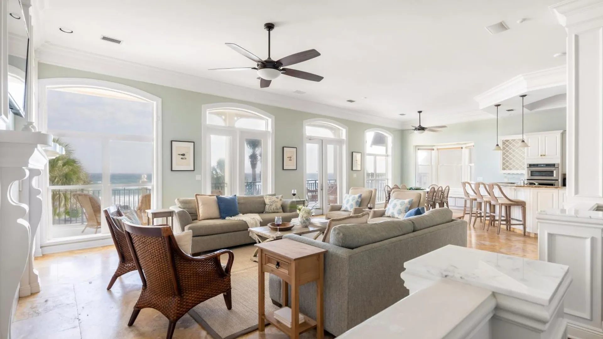 Promenade By Avantstay Front Mansion W Breathtaking Views Pool Holiday home