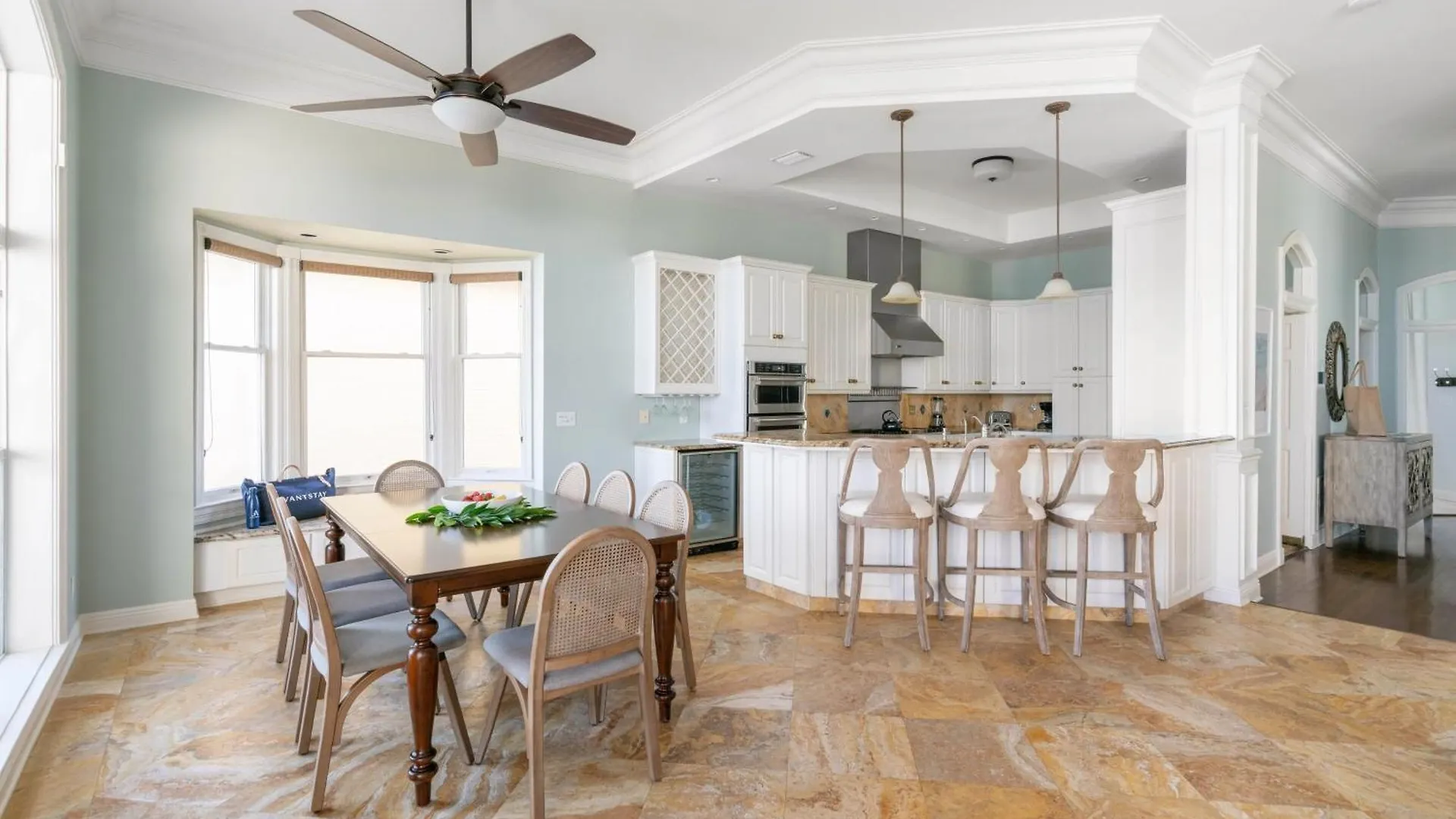 Holiday home Promenade By Avantstay Front Mansion W Breathtaking Views Pool *