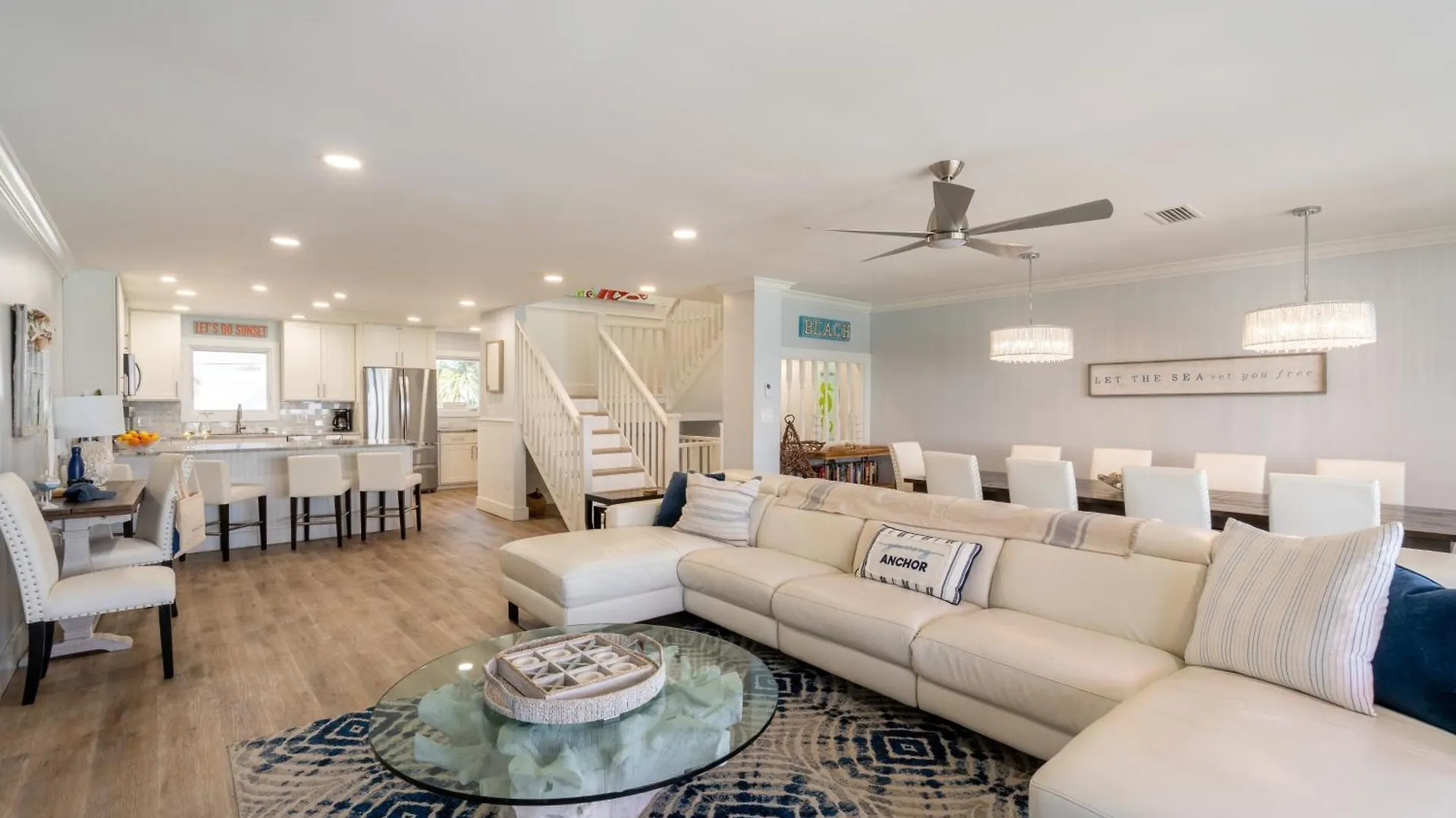 Holiday home Backyard By Avantstay Oceanfront Paradise