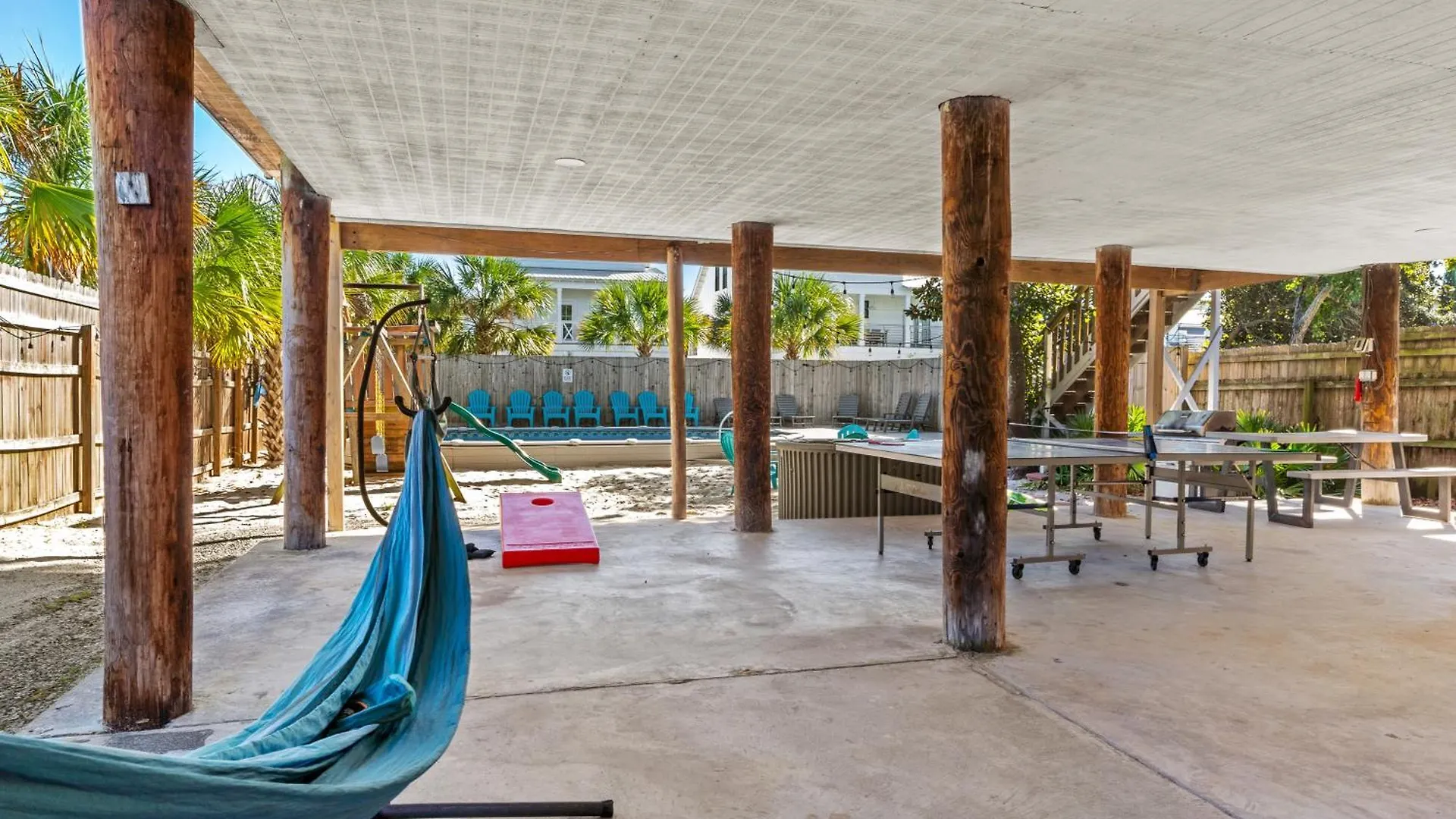 Zula Vacation Home, Sleeps 16, Private Heated Pool, 4min Walk To The Beach, Pets Welcome, Fenced Yard בית נופש דסטין