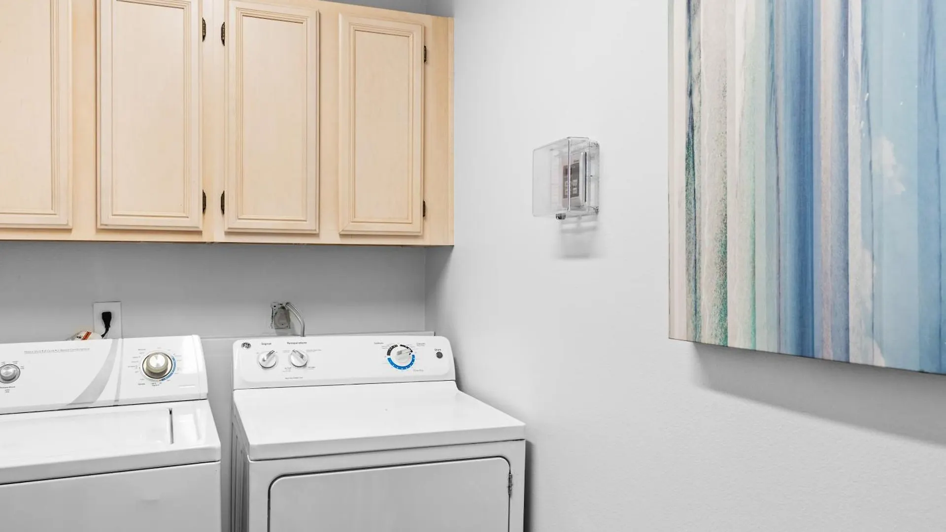 Zula Life House: Spacious Beachside Retreat With Pool And Pet-friendly Yard Holiday home Destin