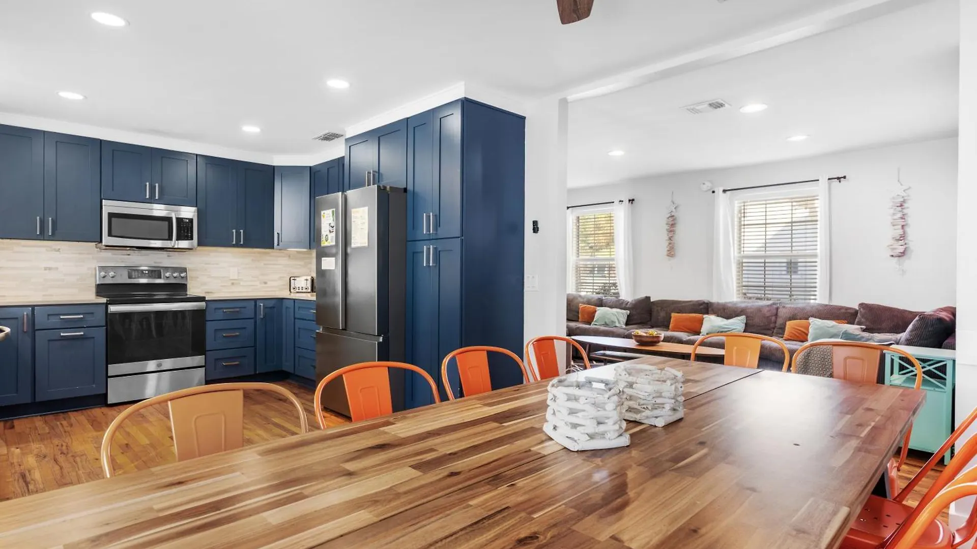 Zula Life House: Spacious Beachside Retreat With Pool And Pet-friendly Yard Holiday home Destin