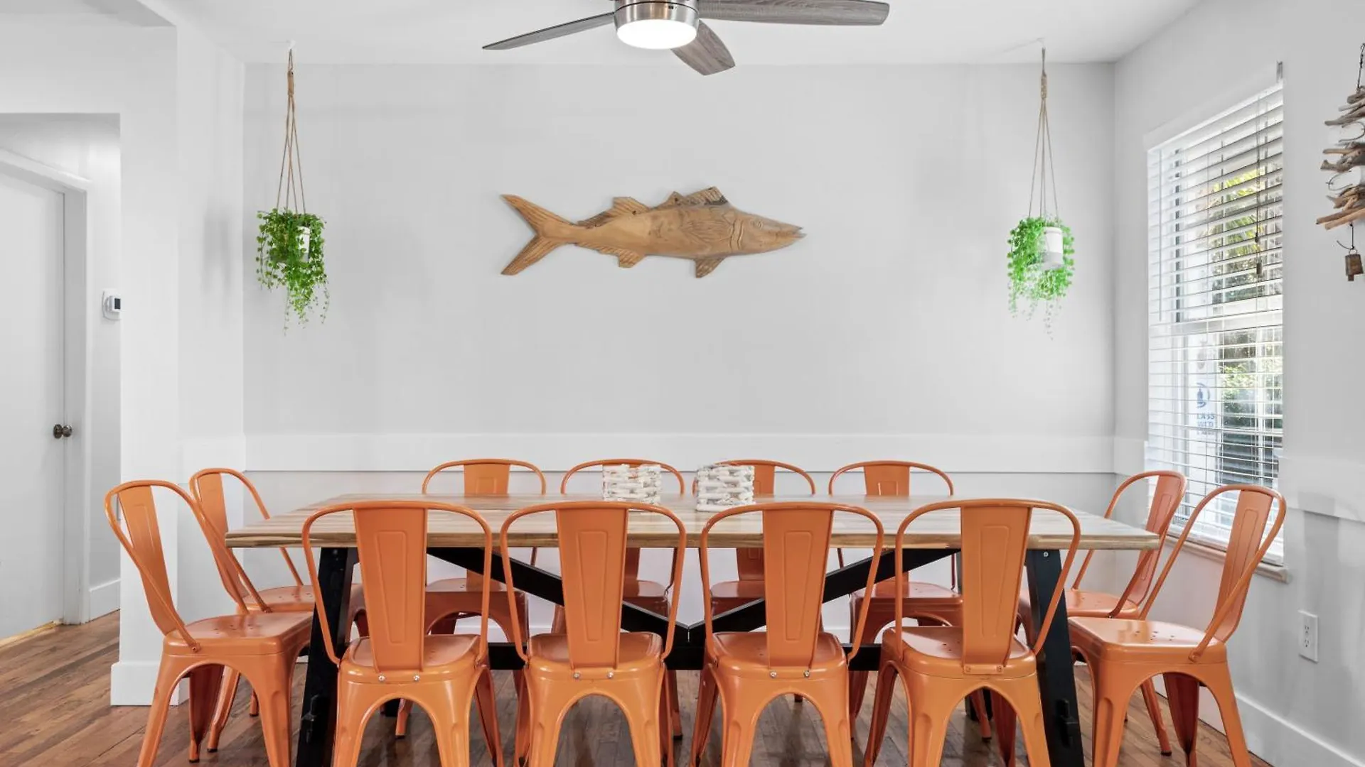Holiday home Zula Life House: Spacious Beachside Retreat With Pool And Pet-friendly Yard