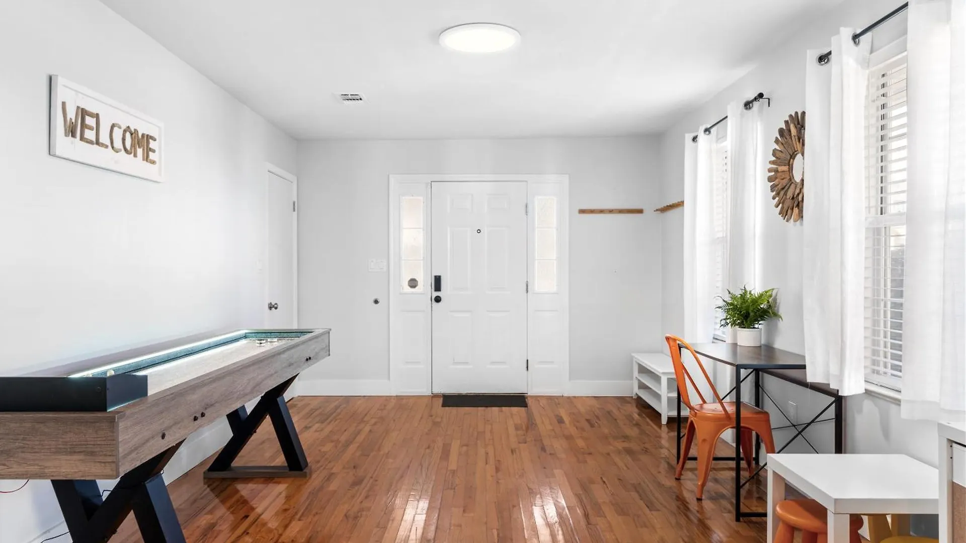 Zula Life House: Spacious Beachside Retreat With Pool And Pet-friendly Yard Holiday home Destin