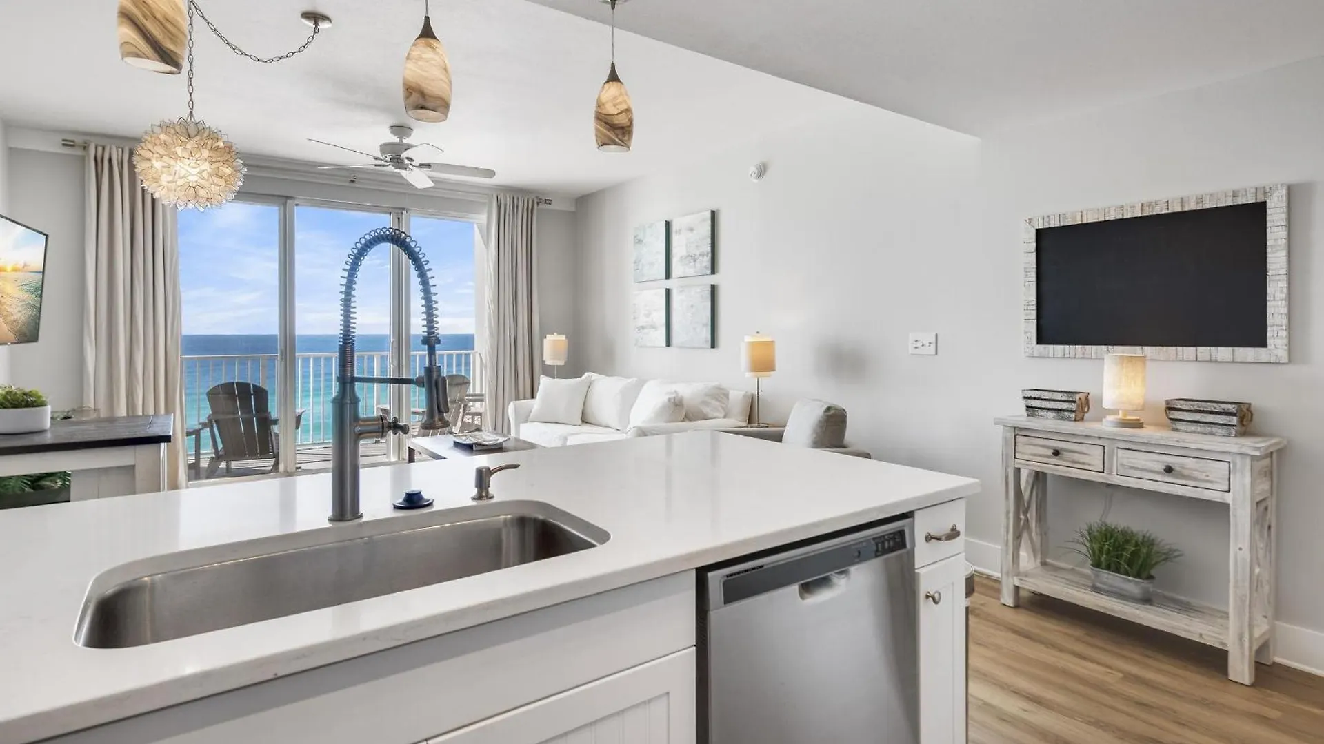 Majestic Sun 706b Holiday home