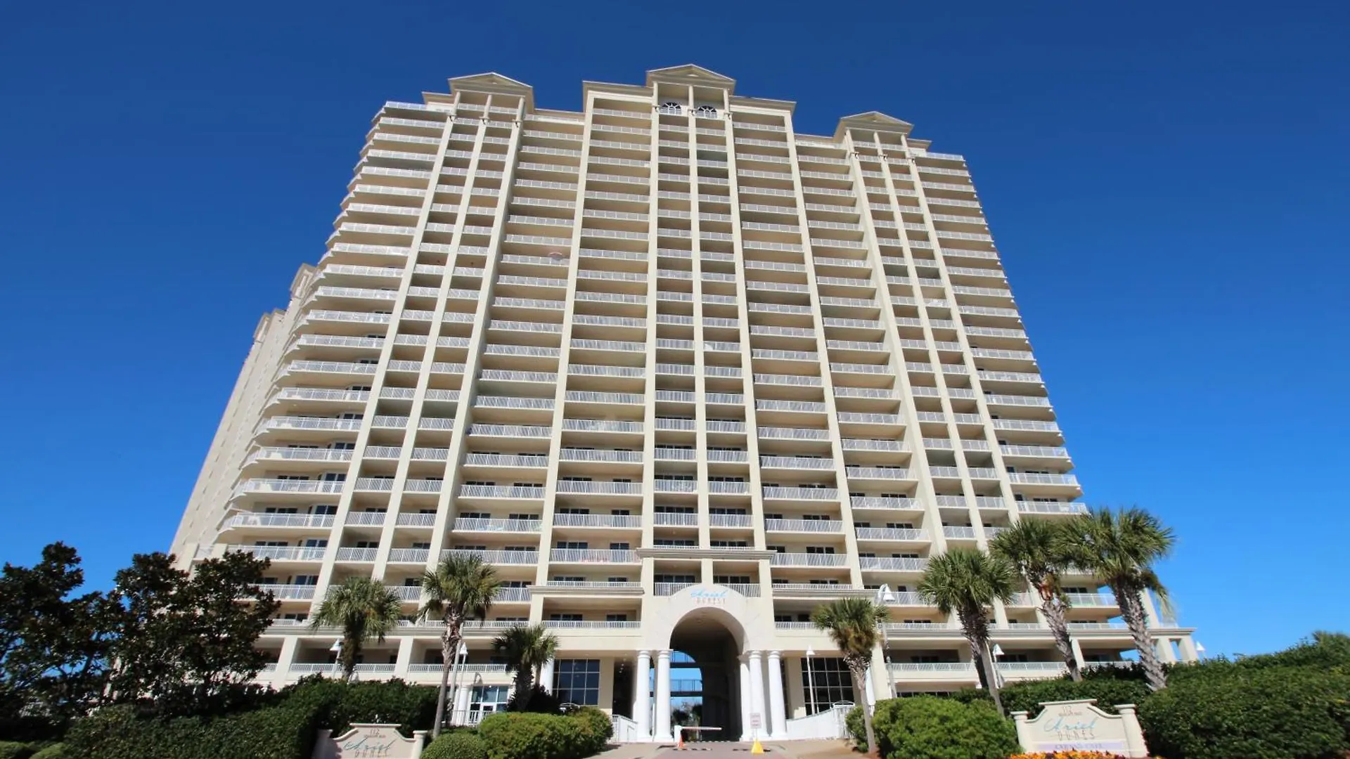 Ariel Dunes 2103 Salty Bull Fabulous Updated Condo! Holiday home Destin
