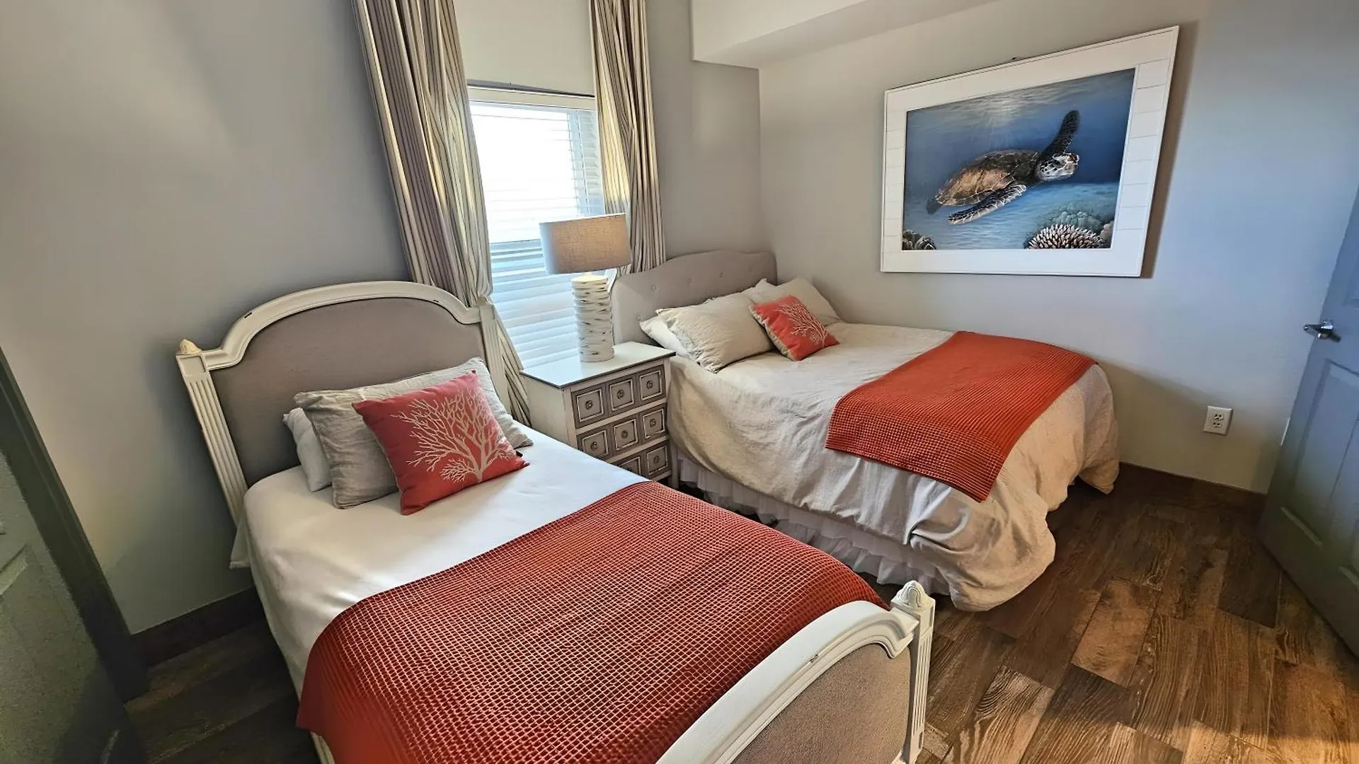 Ariel Dunes 2103 Salty Bull Fabulous Updated Condo! Holiday home