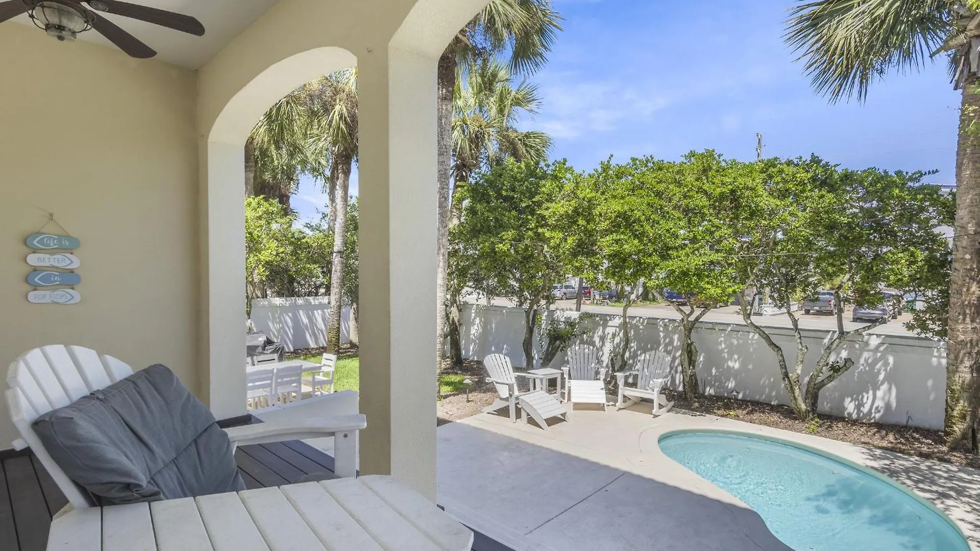 Pura Vida At Pointe *