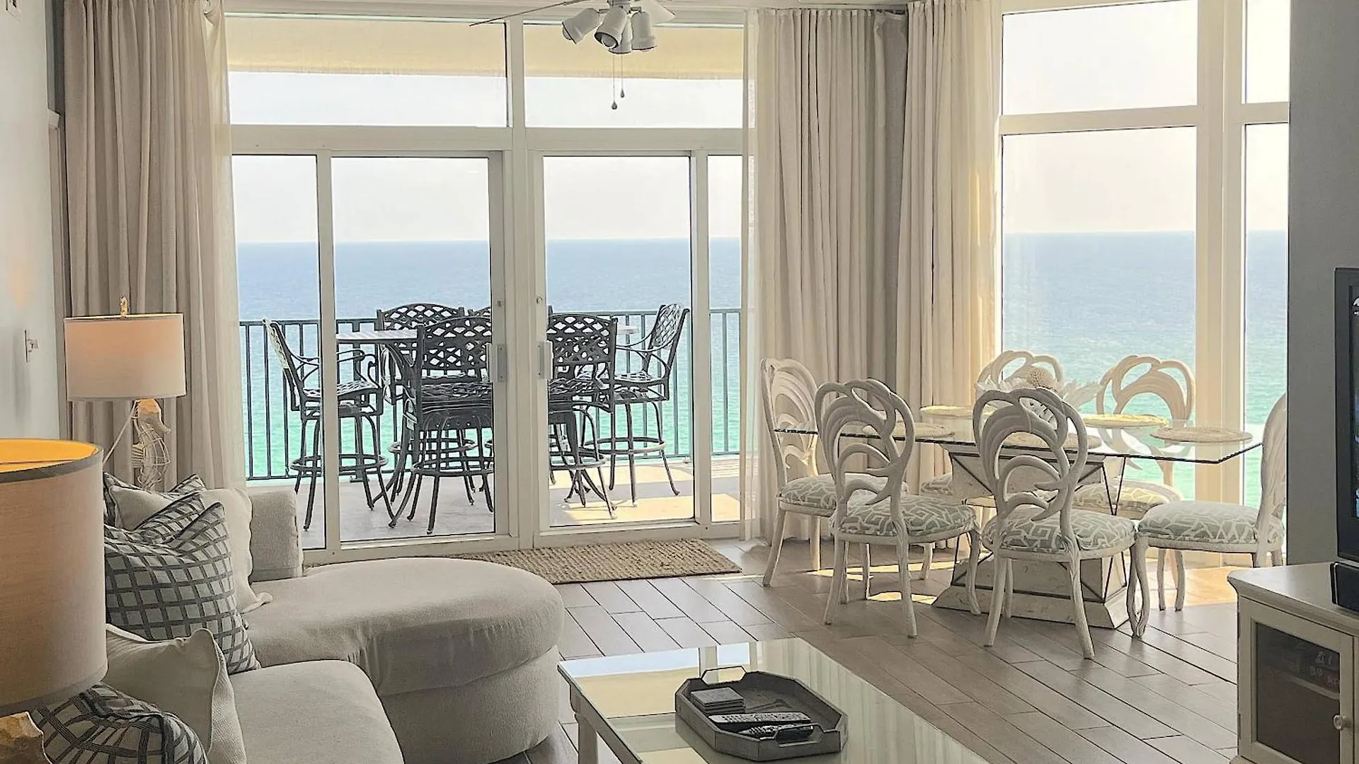 Jade East # 1440 Holiday home *