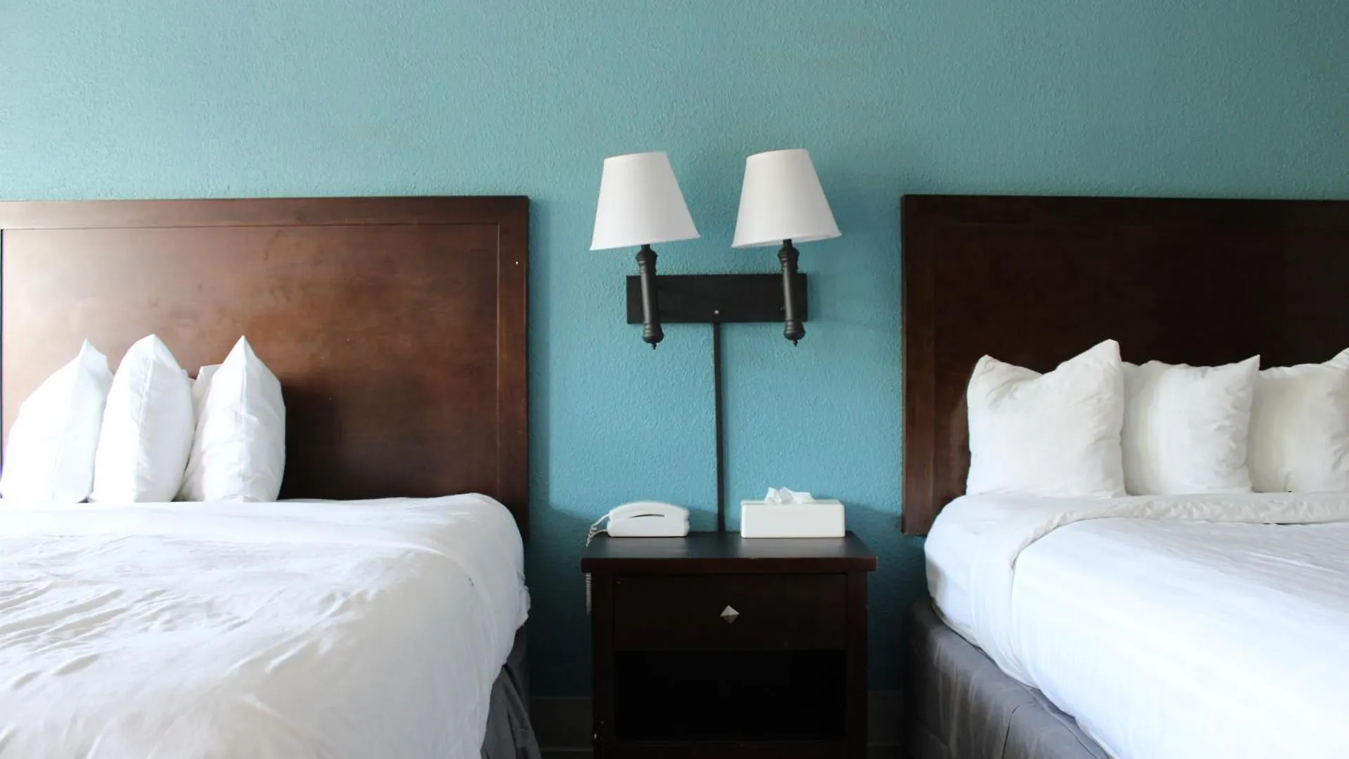 Village 2* Destin