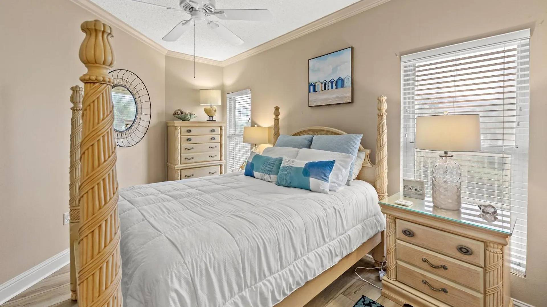 Elegant 4bd 4ba With Stunning Ocean Views And Direct & Pool Access Holiday home *