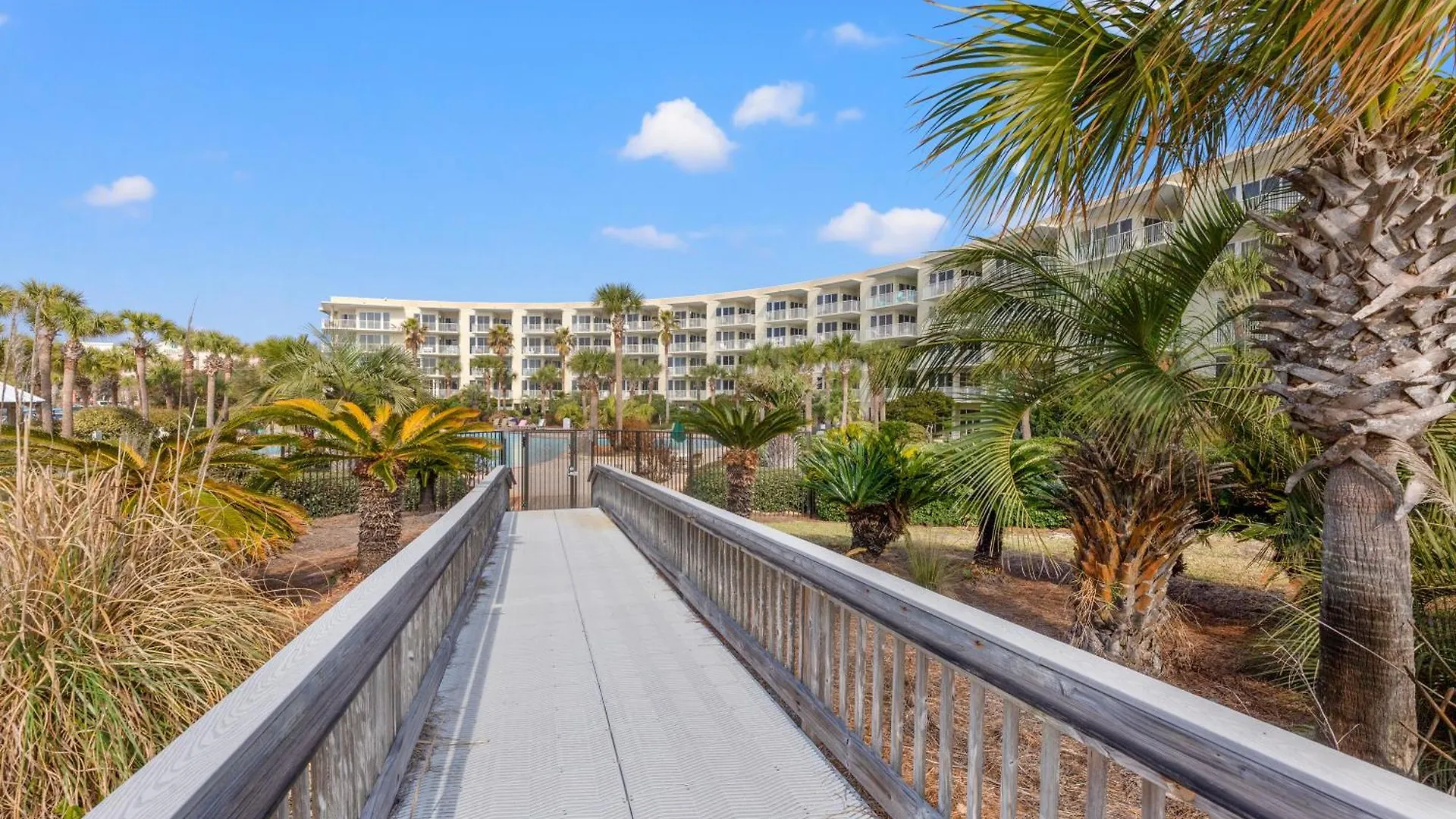 Holiday home Crescent At Miramar-gulf Front Luxury Condo-free Chairs! Destin