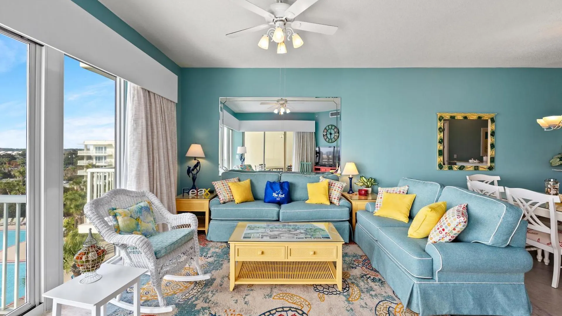 Beachfront Luxury 2bd 2ba With Balcony! Sleeps 6! Destin