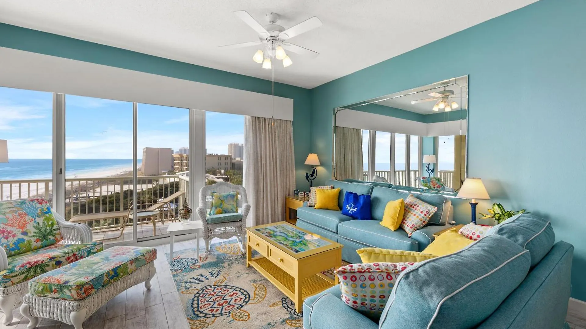 Beachfront Luxury 2bd 2ba With Balcony! Sleeps 6! *