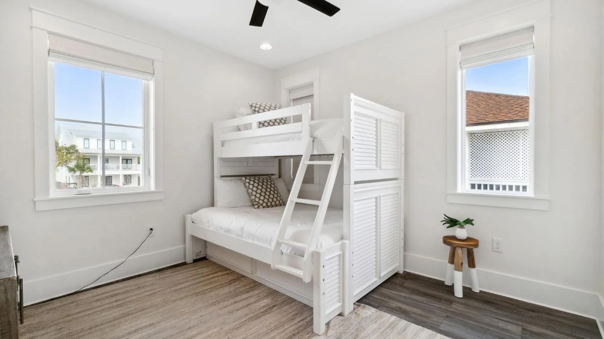 Crystal Tide With Heated Pool And Golf Cart Holiday home Destin