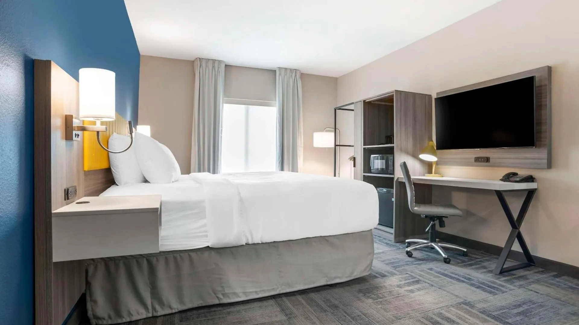 Comfort & Suites * Miramar Beach