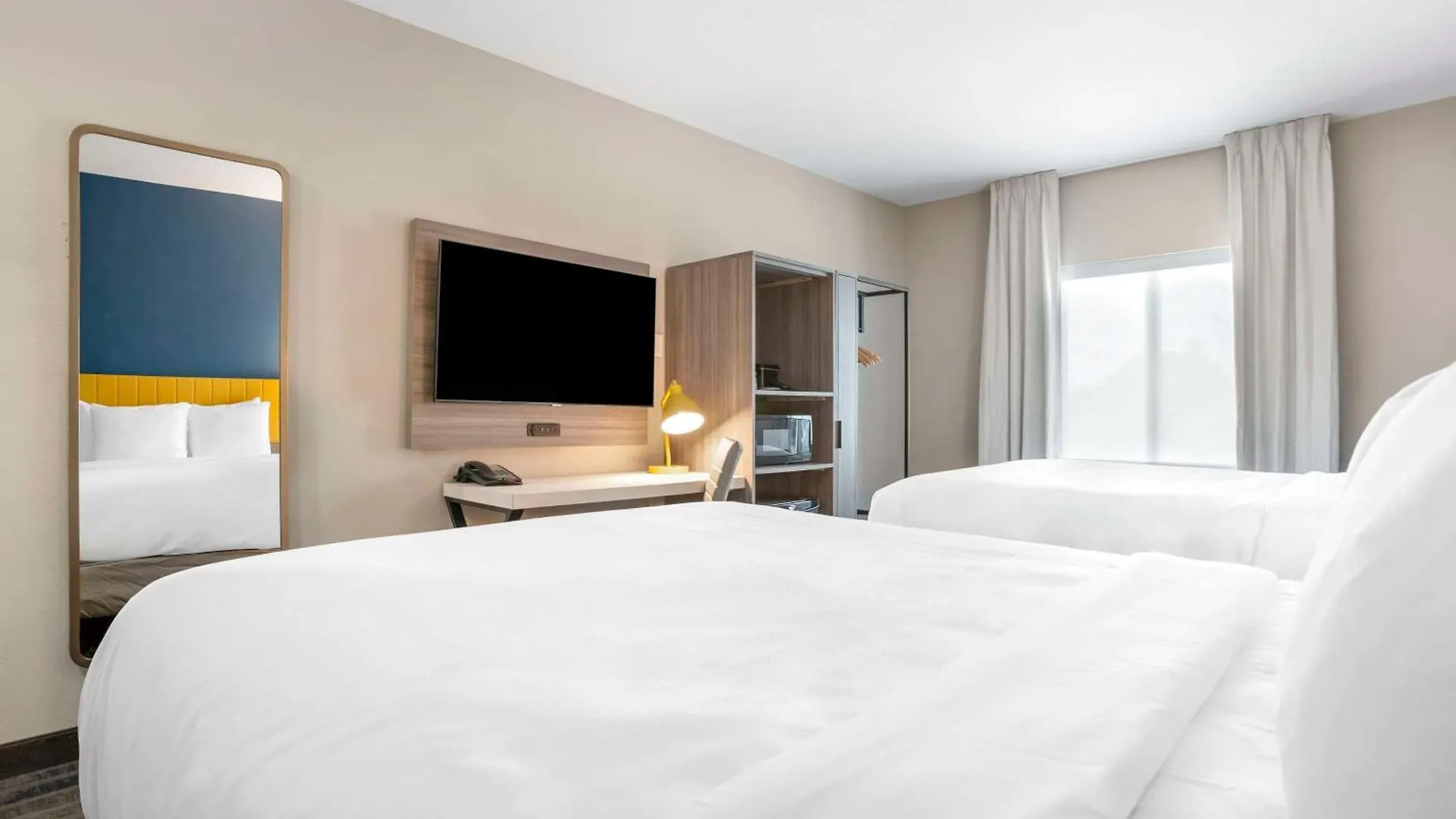 Comfort & Suites Miramar Beach
