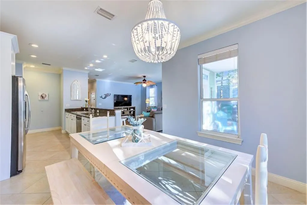 Seas The Dream At The Villages Of Crystal *
