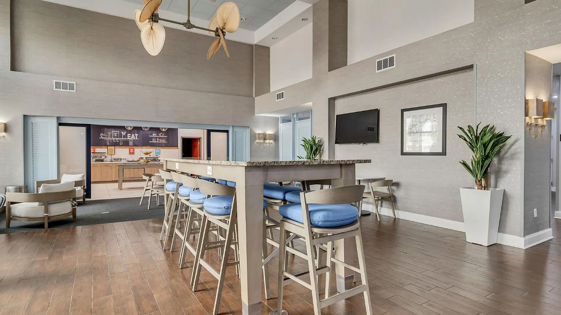 Express & Destin - Miramar By Ihg Hotel