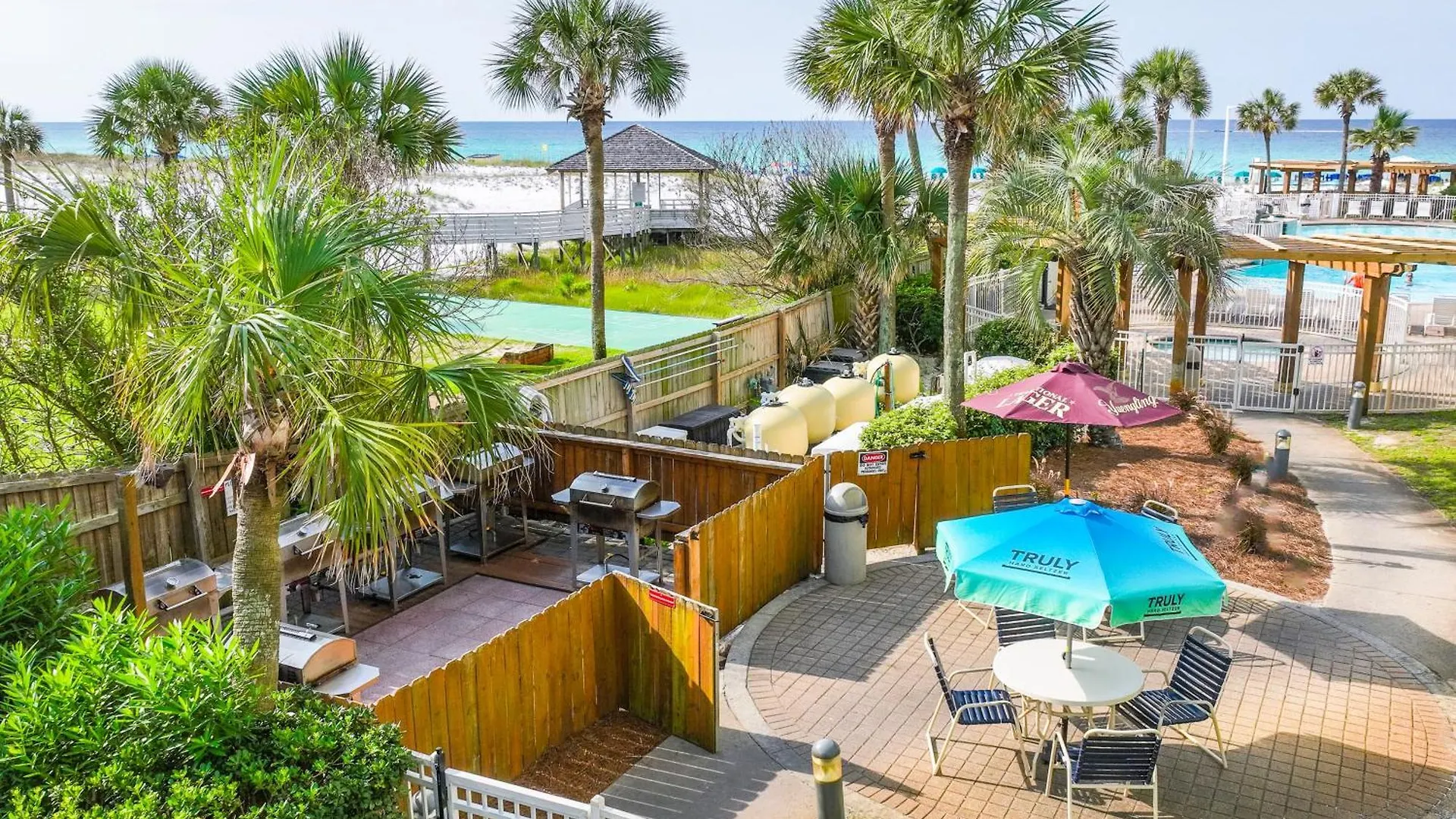 Pelican 305 Apartment *