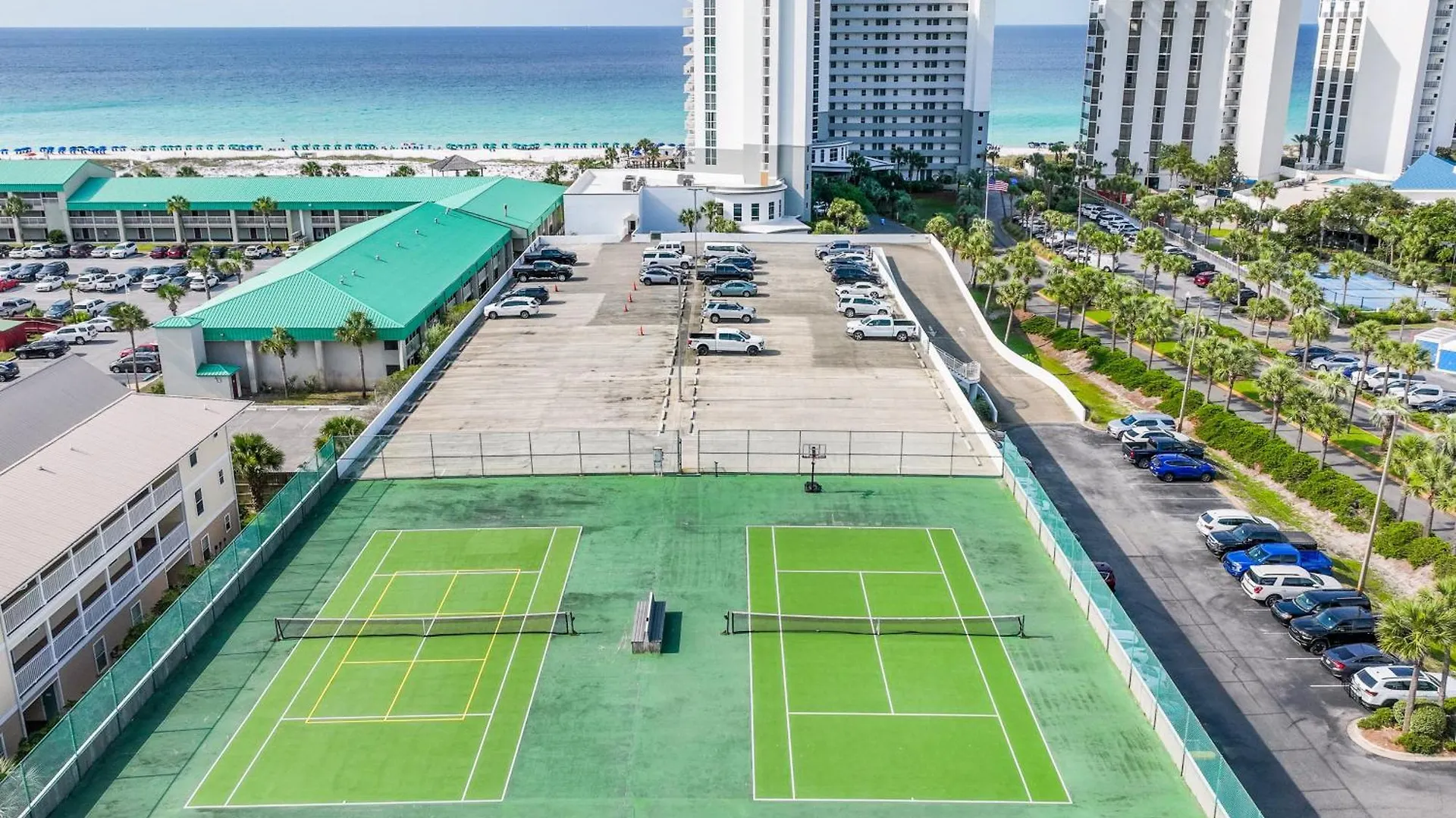 Pelican 305 * Destin