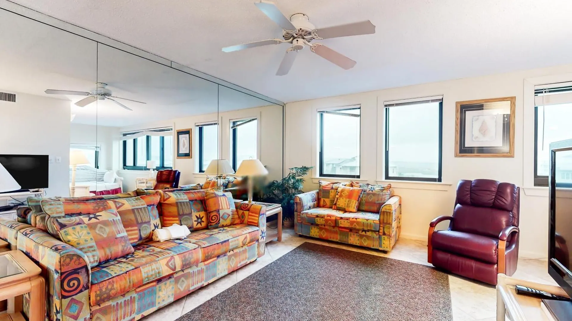 Jetty East 306b