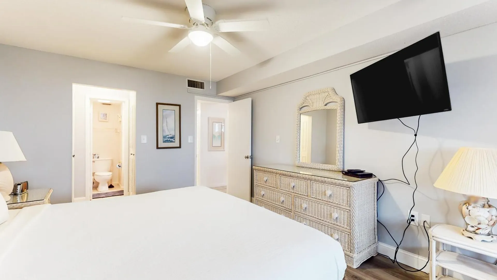 Jetty East 306b Apartment *