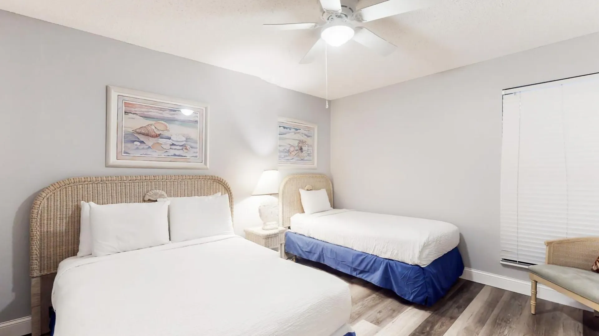 Jetty East 306b Apartment
