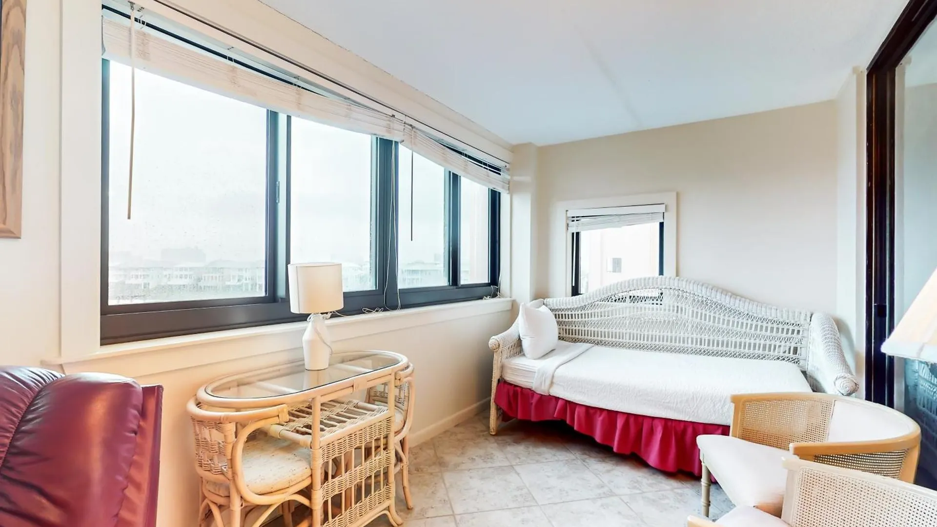 Apartment Jetty East 306b *