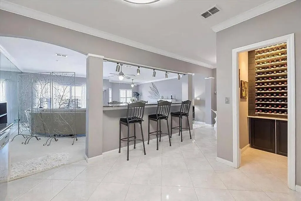 Harbor Penthouse *
