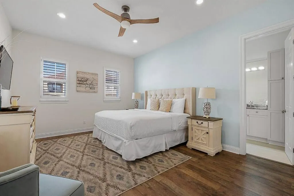 Gulf Views 6 Bedroom Elevator Community Pool Holiday home Destin