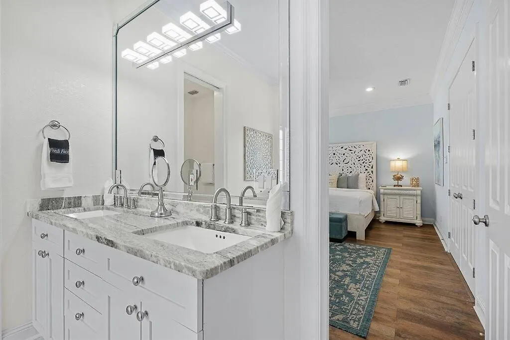 Gulf Views 6 Bedroom Elevator Community Pool Holiday home Destin