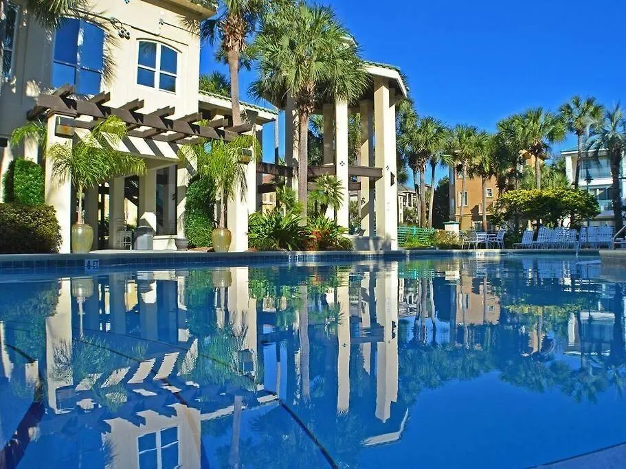 Gulf Views 6 Bedroom Elevator Community Pool Destin