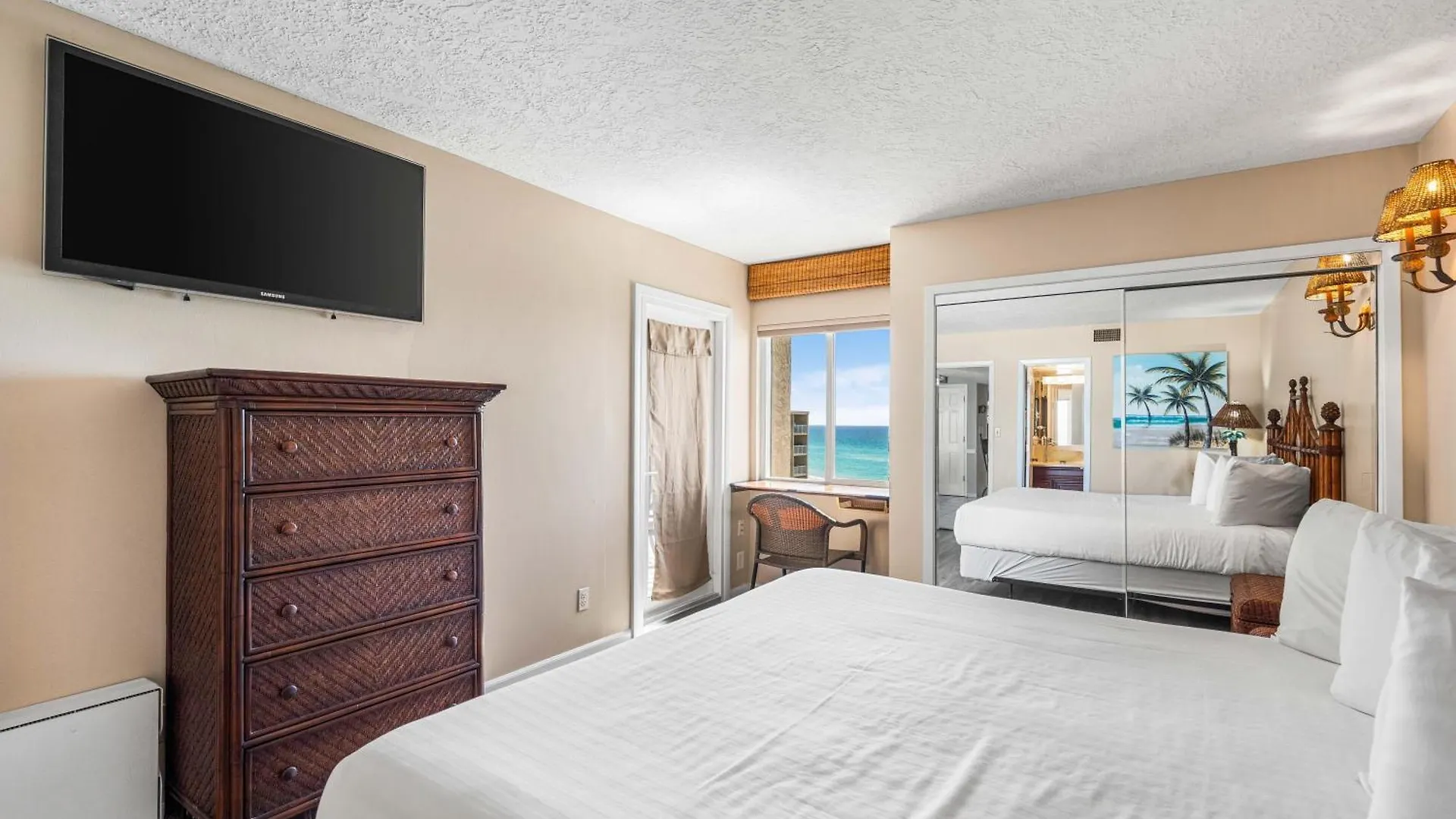 Surf And Racquet Unit 705 * Destin
