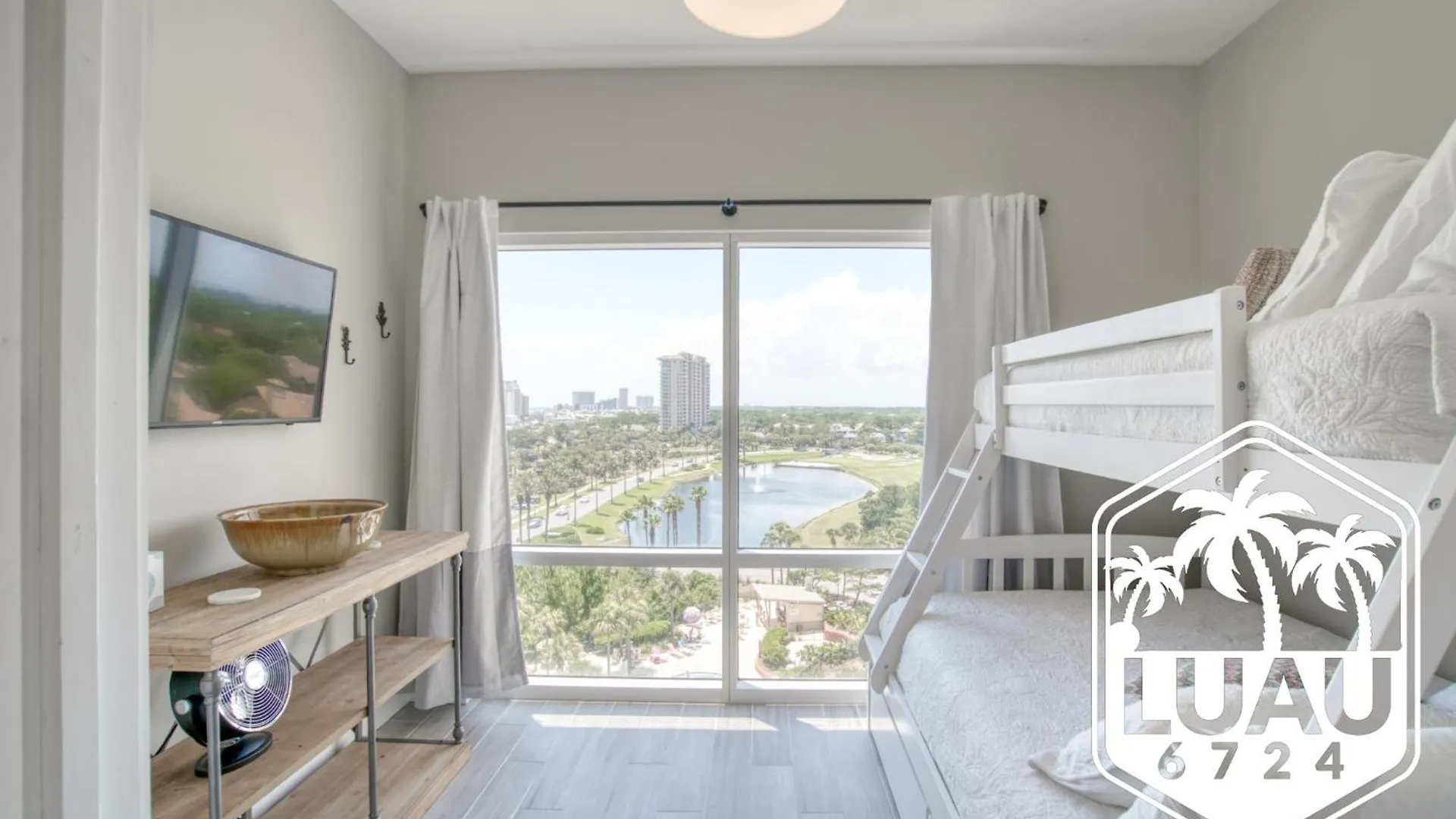 Apartment Luau Tower Enjoy These 2 Connecting Units As A Family *