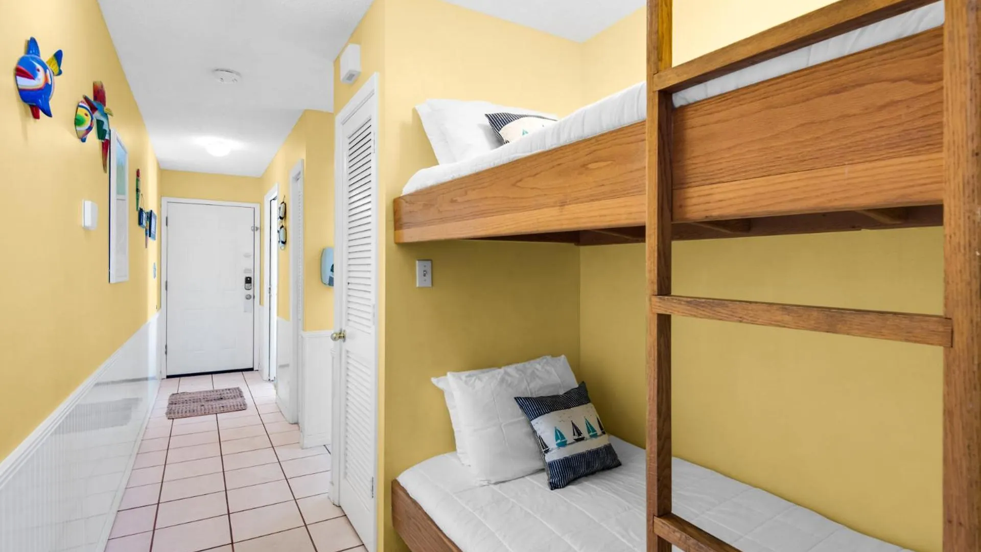 Apartment Summer Breeze 304 By Newman-dailey