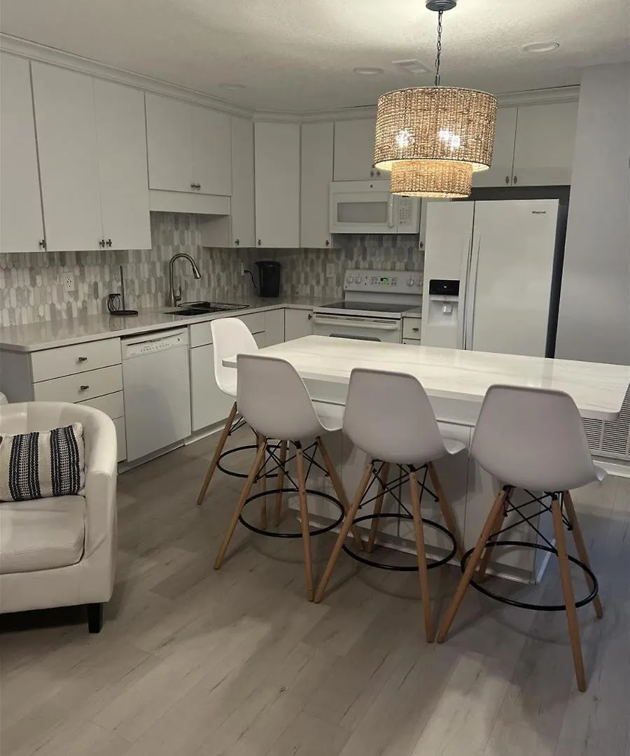 Apartment Isle Be Back *