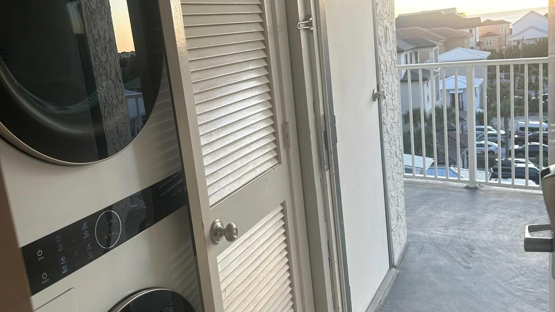Mainsail 253