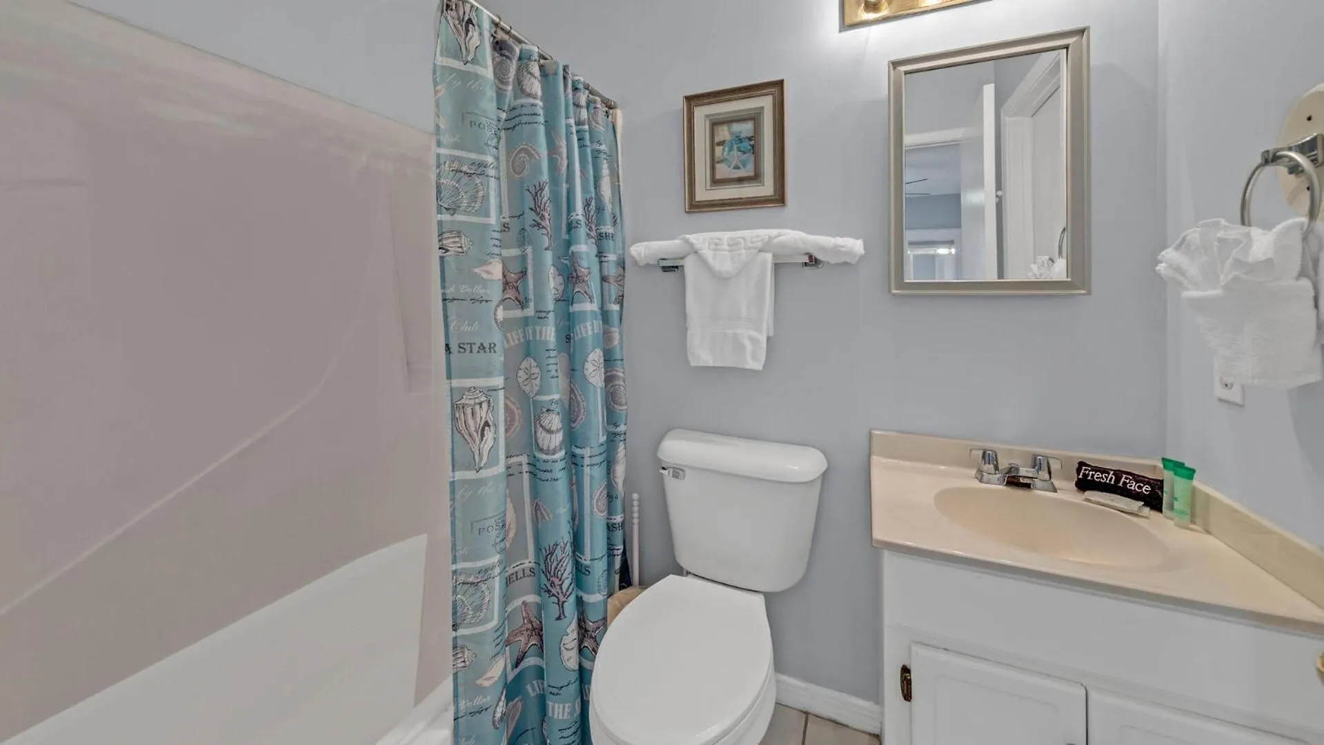 Holiday home Southbay By The Gulf 102 Only 30 Yards From The 3 Bedroom Townhome In Destin
