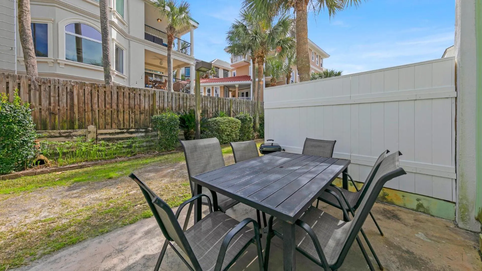 Holiday home Southbay By The Gulf 102 Only 30 Yards From The 3 Bedroom Townhome In *
