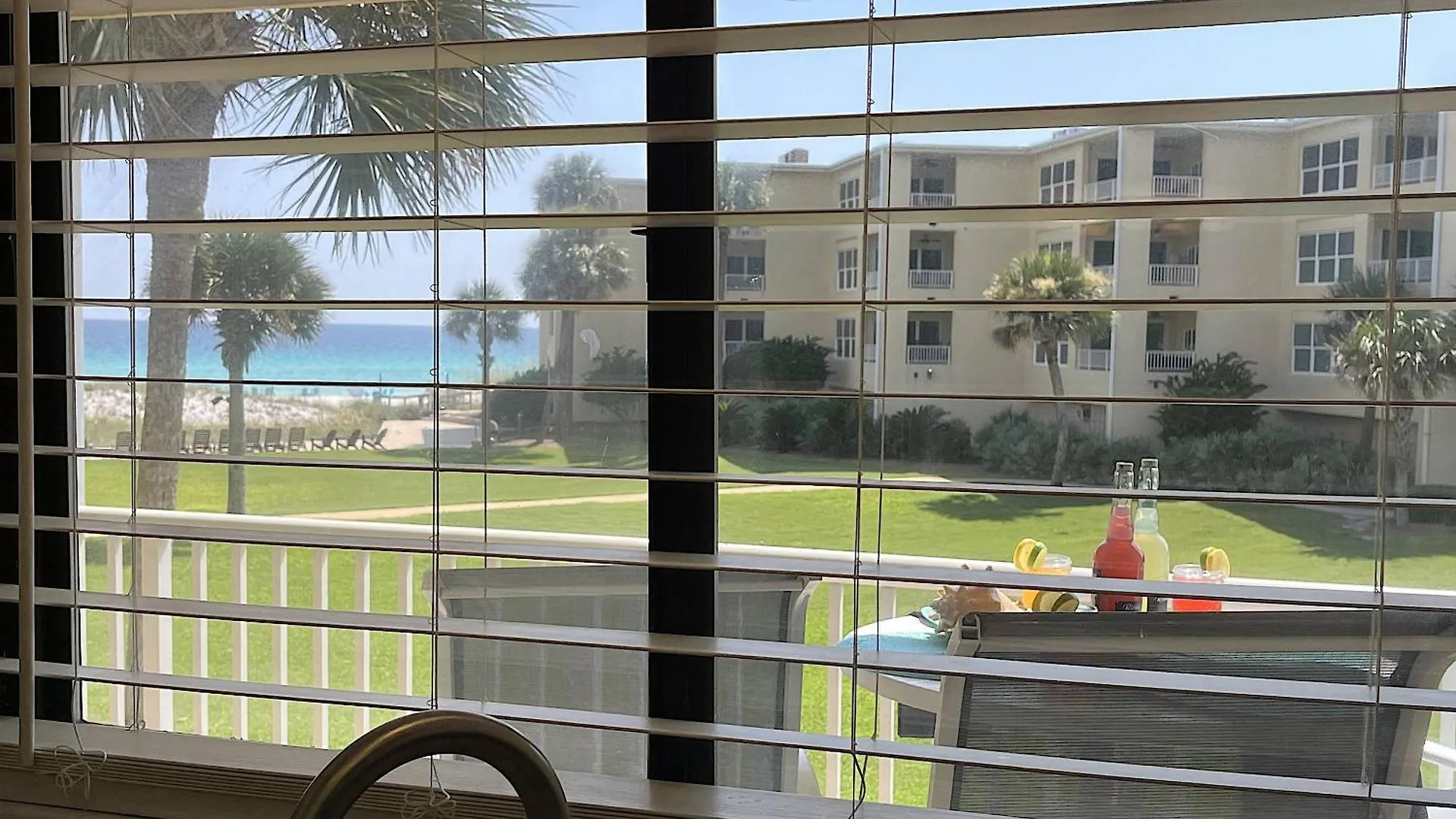 Silver Dunes D204 Surfin On Sunshine Holiday home Destin