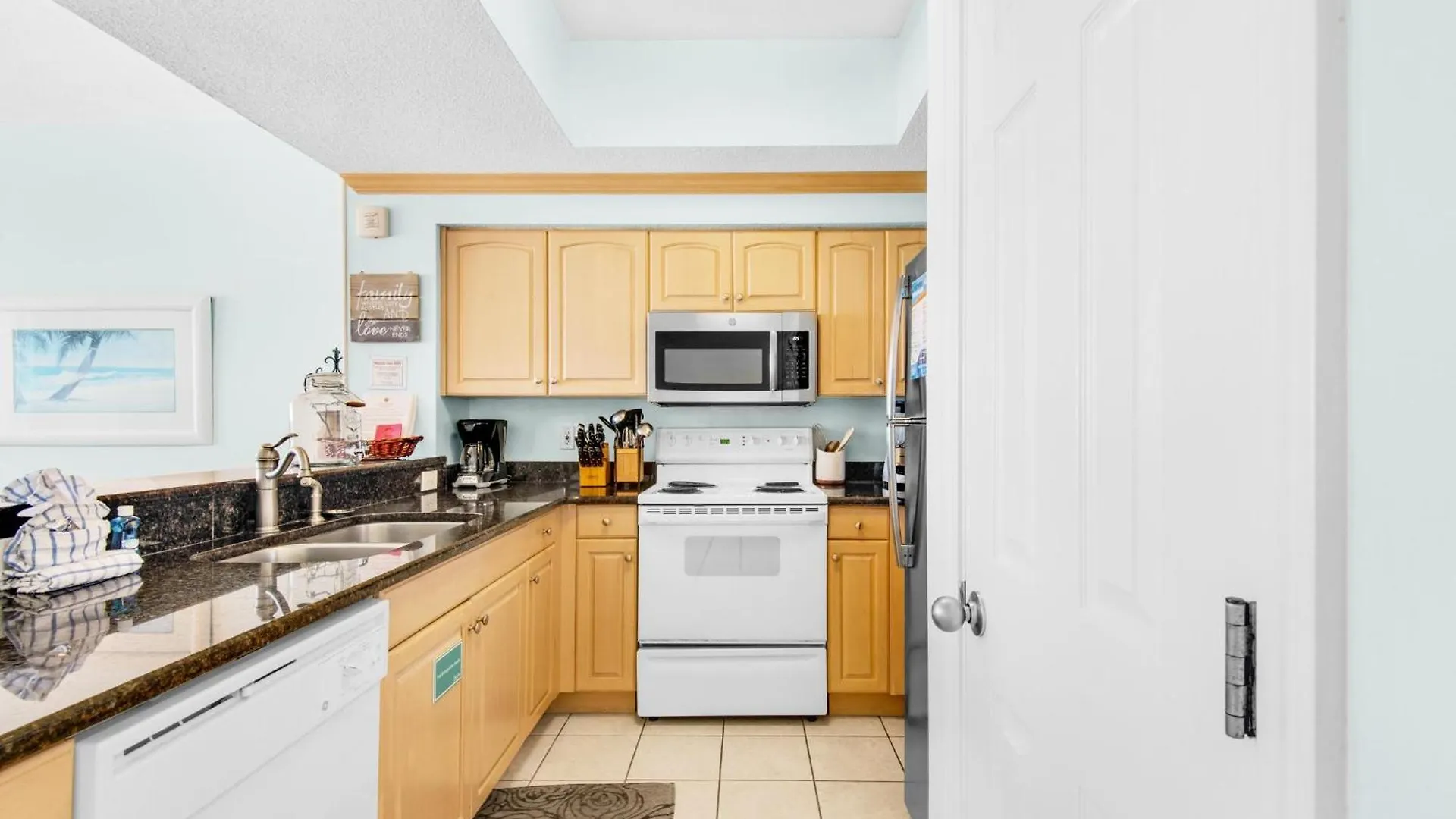 Majestic Sun 605b Apartment